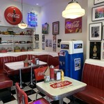 PENNY'S DINER - 