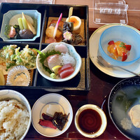 日本料理雲海 - 
