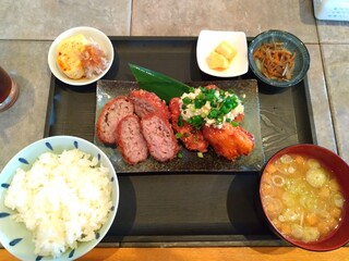 Bisutoro Kon - ■黒豚メンチカツ&チキン南蛮定食