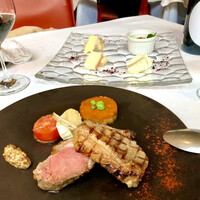 テストキッチンエイチ - 追加のチーズとラムチョップ　ラムはやはりクセが旨味ですね　付け合せもとても美味しい♫