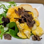 創作イタリアン Gemelli - スクランブルエッグ トリュフ掛け( ﾟДﾟ)ｳﾏｰ