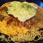 Hiroshima Okonomiyaki Hopukinsu - チーズ肉たまそば1,000円にLINE登録キャンペーンのトッピング一品無料で豚W