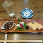 Teuchi Soba Misaki - 蕎麦前 3点盛り(ほたるいかの沖漬け、かまぼこ、玉子焼き)