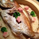 渋谷　あわじや - 「鳴門鯛、淡路米」を土鍋で炊き上げます。折詰でお持ち帰りも。