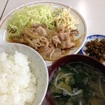 ワセダ菜館 - バラ肉生姜焼き定食