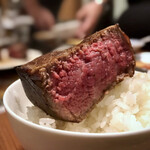 オカダ食品株式会社 - 和牛極上ヒレ肉 オンザライス