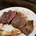 オカダ食品株式会社 - 和牛極上ステーキ肉 イチボ 150g 断面