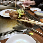 オカダ食品株式会社 - 極上ステーキ肉 ランプ with 山葵 リフト