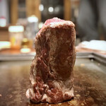 オカダ食品株式会社 - ローストビーフ用極上赤身肉 500g 焼き焼き風景