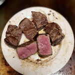 オカダ食品株式会社 - 和牛極上ヒレ肉 300g×2 断面