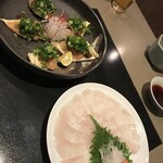 ふぐ料理 玄品 - てっさ＆ぶつ刺し。