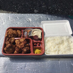 精肉たつ屋 - からあげ弁当