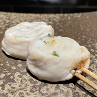 YAKITORI 燃 es - ささみシソ巻き
                YAKITORI燃esさんでしかいただけない美味しさのささみシソ巻き！
                ふんわりとした火入れはいついただいても見事です！
                そして口に溢れるジューシーな肉汁、もう最高としか言えません！