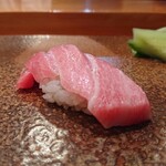 天寿し - トロ(塩とカボスで握られています)