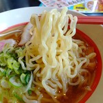 幸楽苑 - 「しじみエキス入り醬油らーめん」麺アップ