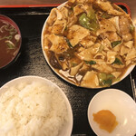 朱華飯店 - 干豆腐定食@825円
