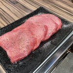 焼肉 ジャンボ - 