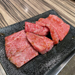 焼肉 ジャンボ - 