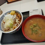 Yoshinoya - 生姜焼き丼と豚汁