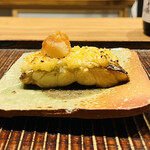 おが和 - ☆太刀魚（東京湾）、炭火焼きネギ、大根おろしとレモン