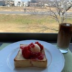 ブーランジェリーカフェ ペジーブル - ドリンク付きで880円