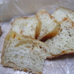 窯 - オレンジピールのパン