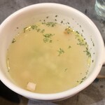 アジアン大衆酒場 ワルンバリ - ランチセットのスープ