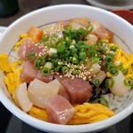 なか卯 - 海鮮丼（並盛）