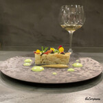 カーサ・デル・チーボ - 栗蟹とﾎﾜｲﾄｱｽﾊﾟﾗのｲﾝｻﾗｰﾀ ｷﾞｬﾋﾞｱ添えとLivio Felluga Pinot Grigio