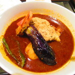 Spice Bar TARA - ランチ・カシミールカレー・チキン野菜セット　９００円（税込）のカシミールカレー・チキン野菜のアップ【２０２２年３月】