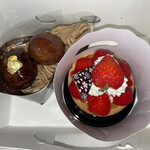 Prejour Chitose - 利平栗奢華塔（含稅800日圓）評價＝△，草莓塔（含稅540日圓）評價＝△