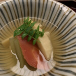 宮坂 - なんて好みな炊合。なんか筍にもエネルギーを感じちゃいます。この日、とても印象に残ったお料理。