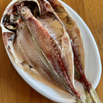 カネヒデ小林商店 - これだけ身が厚くてサイズもあるのに1枚200円とは