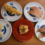 無添くら寿司 - 石垣貝、炙りえびマヨグラタン、燻製合鴨ロース、特大切りカニカマ天、特大切りびんトロ