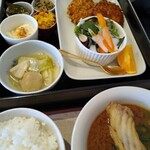 地元のごちそう 自然のめぐみキッチン - 