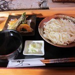 小高 - 野菜天付きの、冷たいざるうどん