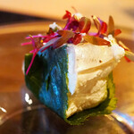 GINZA SORA - 鯖とブリヤラサヴァラン　桜のアクセント