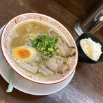 Daruma Taishi - 泡付きのあるスープ（＾ω＾）だるまらーめんとライス小