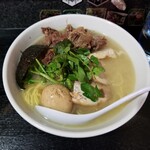 塩そば専門店 桑ばら - 牛テールの塩