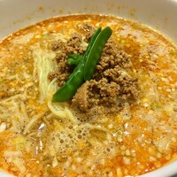 個室中華 頤和園 溜池山王店 - 名物！ 四川担々麺