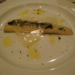 軽く燻したウナギとキャビア