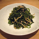 蕎麦 案山子 - ピーマンえのき塩昆布炒め