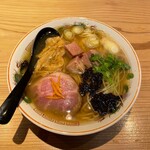 幸屋きよまる - アラ炊き支那そば（塩）750円