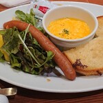 ライトカフェ - モーニングは３種類  追加料金なしのＡ、ＣのセットよりソーセージがないＢとこちらのＣです