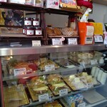 Weizen bakery cafe - 冷蔵ショーケース