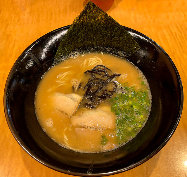 Hakata Ramen Isshin photo 3