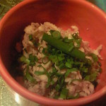 若鳥 - 鶏皮\250。ポン酢に付けて食べます