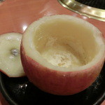 炭火焼肉徳重 - レンゴシャーベットの中はこうなってました