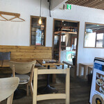 代官山 JUMP COFFEE ROASTERY CAFE - 店内