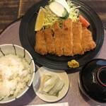 玉家食堂 - ロースとんかつ定食900円